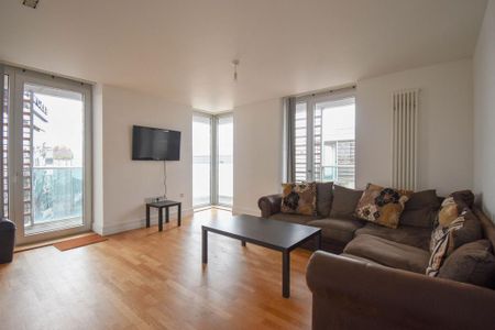 2 bedroom apartment to rent - Photo 2