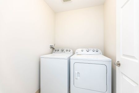 For Lease - 1633 Clitherow Street, Milton, Ontario - Photo 5