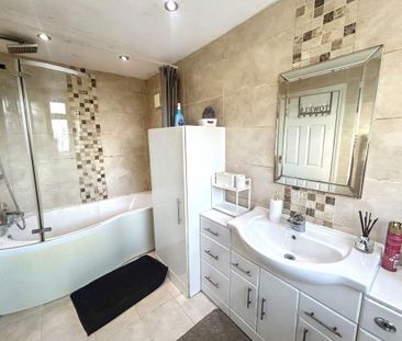 2 bed upper flat to rent in NE25 - Photo 4