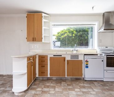 Lovely 3-bedroom family home in great school zones! - Photo 5