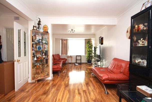 5 bedroom semi-detached house to rent - Photo 1