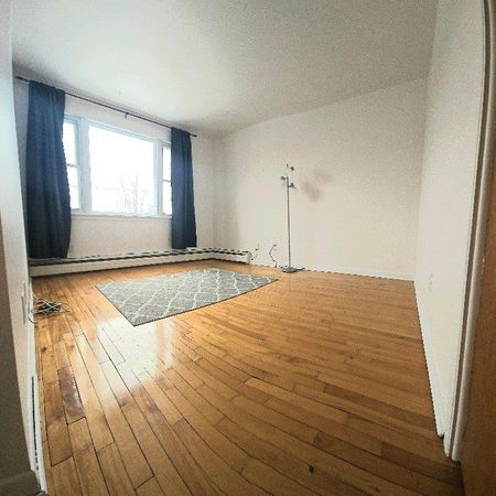 3-1/2 Université de Sherbrooke Électros Chauffé WI-FI - Photo 3