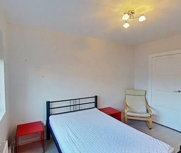 3 bedroom apartment to rent - Photo 3