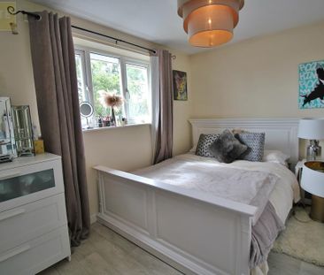 2 bedroom semi-detached house to rent - Photo 2