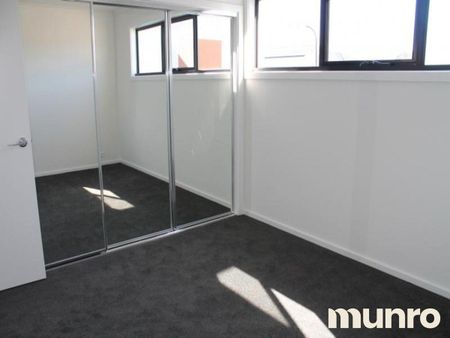 41 Tulloch Street, St Clair SA 5011 - Townhouse For Rent | Domain - Photo 5