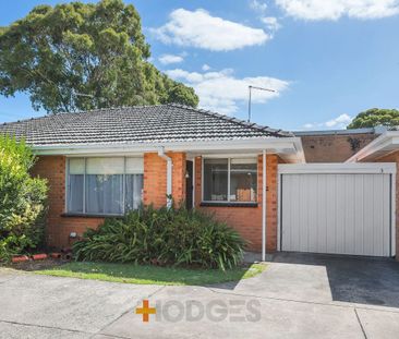 WALK TO EVERYTHING l FRESHLY PAINTED l BRAND NEW CARPET - Photo 3