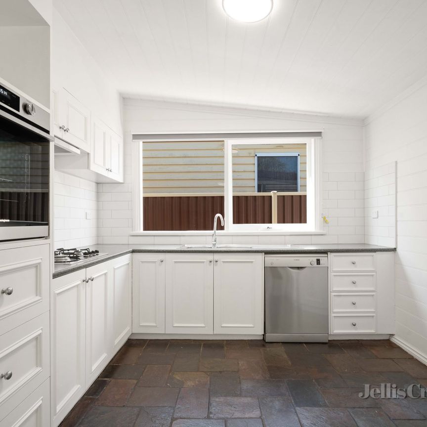 220 Humffray Street North, Ballarat East - Photo 1