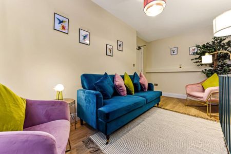 5 bedroom serviced apartment to rent - Photo 4