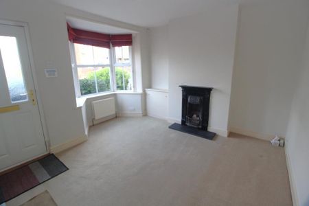 2 bedroom terraced house to rent - Photo 4