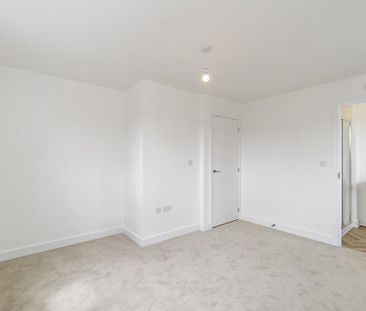 4 bedroom detached house to rent - Photo 5