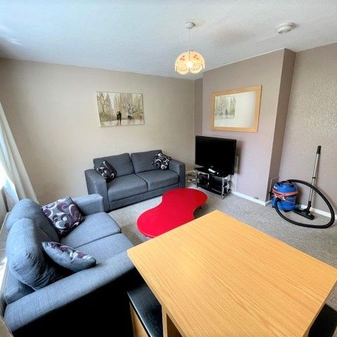 70 Unett Street, - Photo 1