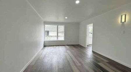 Newly renovated family haven - Photo 5