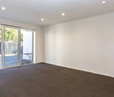 Private and spacious home in Fendalton. - Photo 1