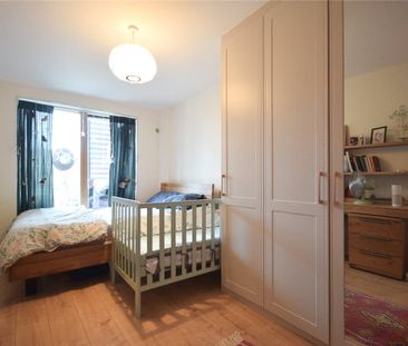 Well presented 2 bedroom apartment with a wrap around balcony to re... - Photo 5