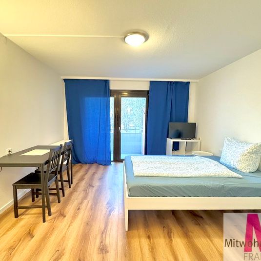 Große 1 Zimmer Wohnung, sehr zentral und ruhig gelegen - Photo 1