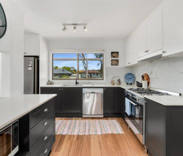 Bright Interiors, Relaxed Outdoor Living - Photo 5