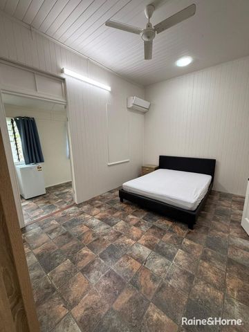 Share Accommodation Available - 4 Boddington Street, Mackay (Single Rooms $300 per week) - Photo 5