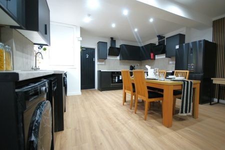 16 Strathdene Road - Photo 2