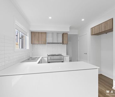 Modern Living 4Bdr Home - Photo 6