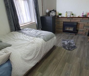 4 bedroom house to rent - Photo 4