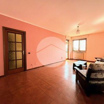 Quadrilocale in affitto - Photo 2