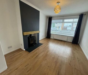 3 bedroom semi-detached house to rent - Photo 3