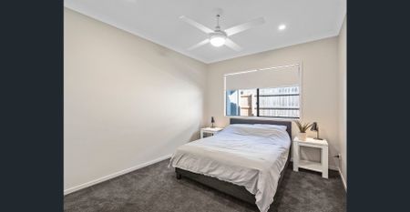 Spacious & Stylish Family Home in Foreshore Estate - Photo 4