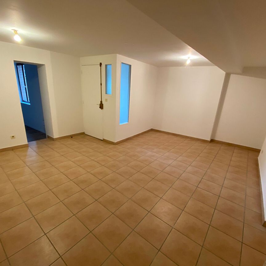 Location Appartement 2 pièces 60m² - Photo 1