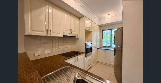 Marina Living at Its Finest – Available Now! - Photo 1