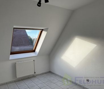 Gemütliche 2-Zimmer-Oberwohnung in Veenhusen – kurzfristig bezugsfrei! - Photo 1