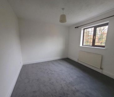 4 bedroom detached house to rent - Photo 5