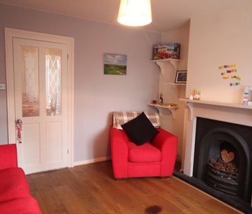 2 bedroom cottage to rent - Photo 2