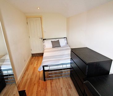 105 Rendell Street - Photo 6