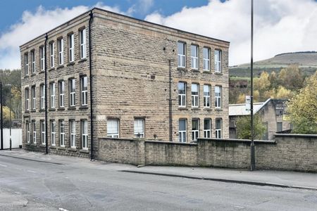 Peak Buildings, Glossop - Photo 4