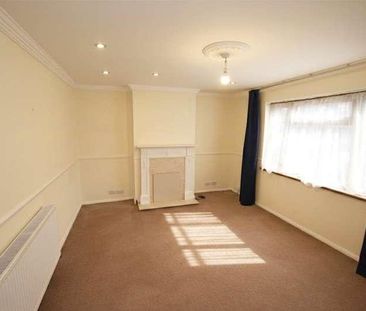 Thatches Grove, Romford, RM6 - Photo 1