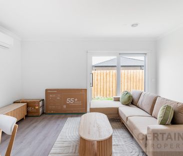 Brand New Private Ensuite Rooms – All Bills Included 14 Lodge Way, ... - Photo 1