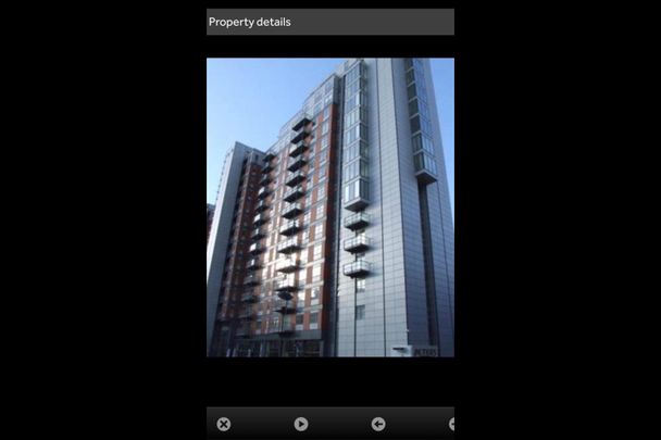 Studio Flat, Wellington Street, LS1 - Photo 1