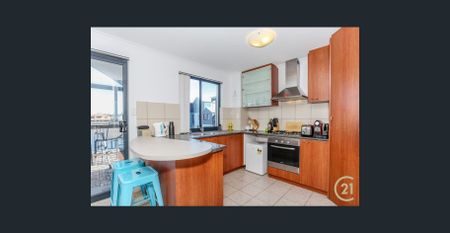 STUNNING WATER VIEWS PLUS BOAT PEN - Photo 2