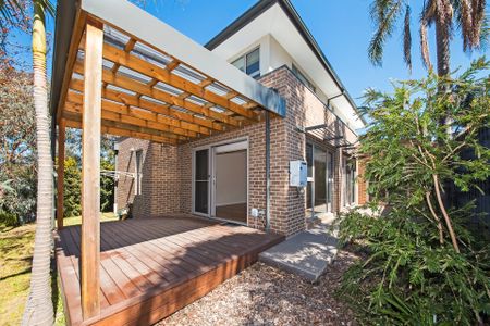 MODERN TOWNHOUSE IN THE HEART OF BEAUMARIS - Photo 5