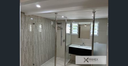 Renovated family home with secure space for up to 5 vehicles/toys - Photo 3