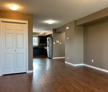 324 - 125 Willis Crescent, Saskatoon Condo | 2 Bedrooms | 2 Bathroo... - Photo 4