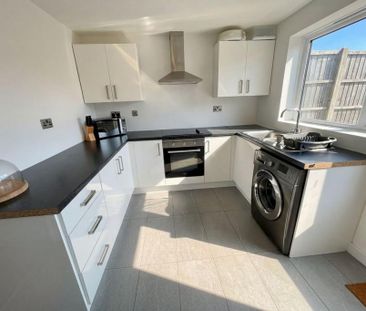 2 bedroom terraced house to rent - Photo 5