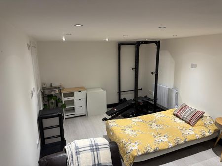 Studio Flat, Clewer Crescent, HA3 - Photo 4