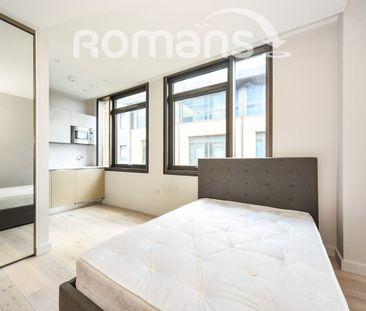 studio to rent - Photo 5