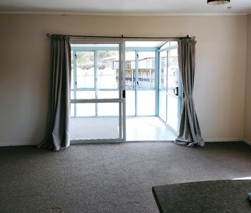 Cosy Two Bedroom Home - Waihi - Photo 3