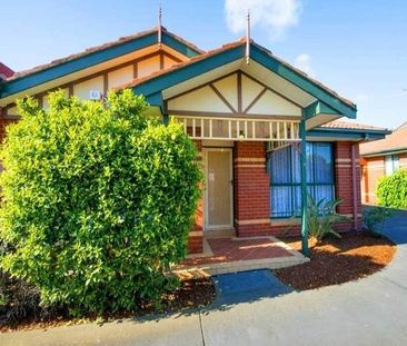 Extra Spacious Villa Unit - Photo 3