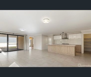 22 Brooklyn Road, Baldivis, WA 6171 - Photo 2