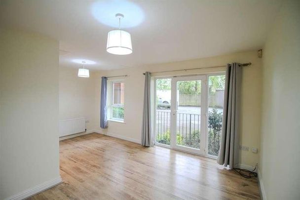 Lowater Place, Carlton, Nottingham, NG4 - Photo 1
