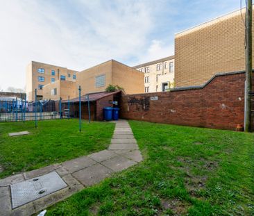 Scotstoun Street - Photo 1