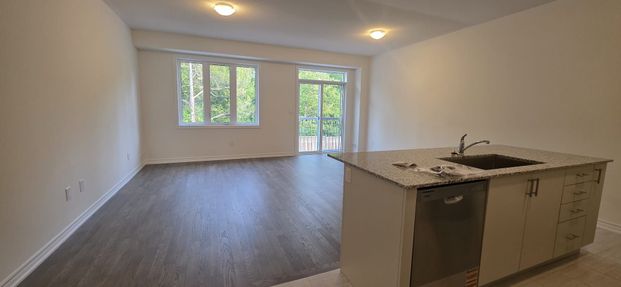 For Lease - 69 Hillcroft Way, Kawartha Lakes, Ontario - Photo 1